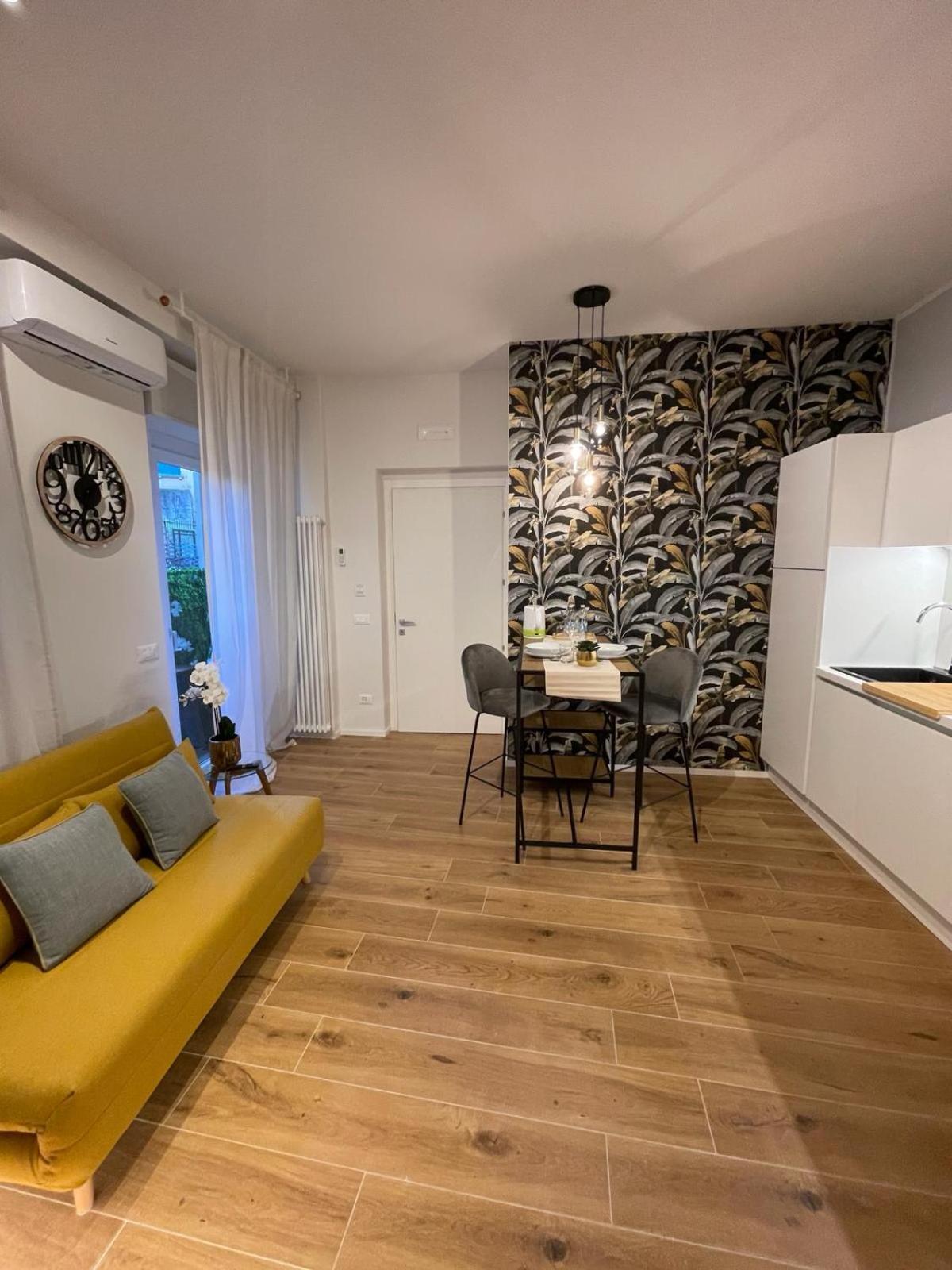 Central Suite Cinque Terre - Riomaggiore E Manarola 斯培西亚 外观 照片