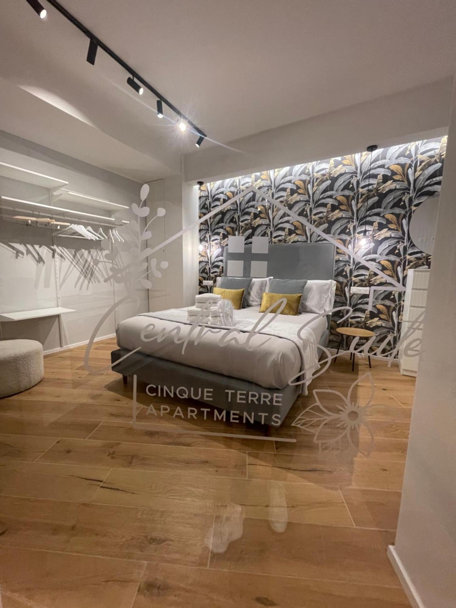 Central Suite Cinque Terre - Riomaggiore E Manarola 斯培西亚 外观 照片